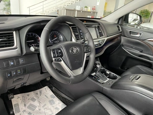 Внедорожник Toyota Highlander 2015 года, 2987000 рублей, Солонцы