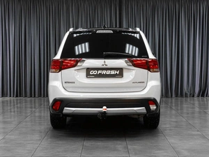 Внедорожник Mitsubishi Outlander 2016 года, 1949000 рублей, Тюмень