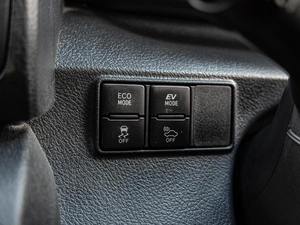 Минивэн Toyota Sienta 2017 года, 1805000 рублей, Краснодар