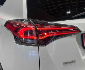 Внедорожник Toyota RAV4 2017 года, 2470000 рублей, Красноярск