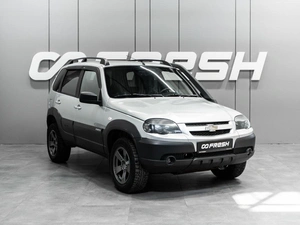 Внедорожник Chevrolet Niva 2018 года, 739000 рублей, Тюмень