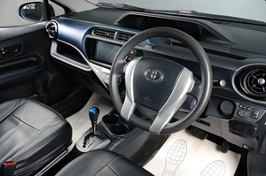 Хетчбэк Toyota Aqua 2016 года, 1199000 рублей, Тюмень