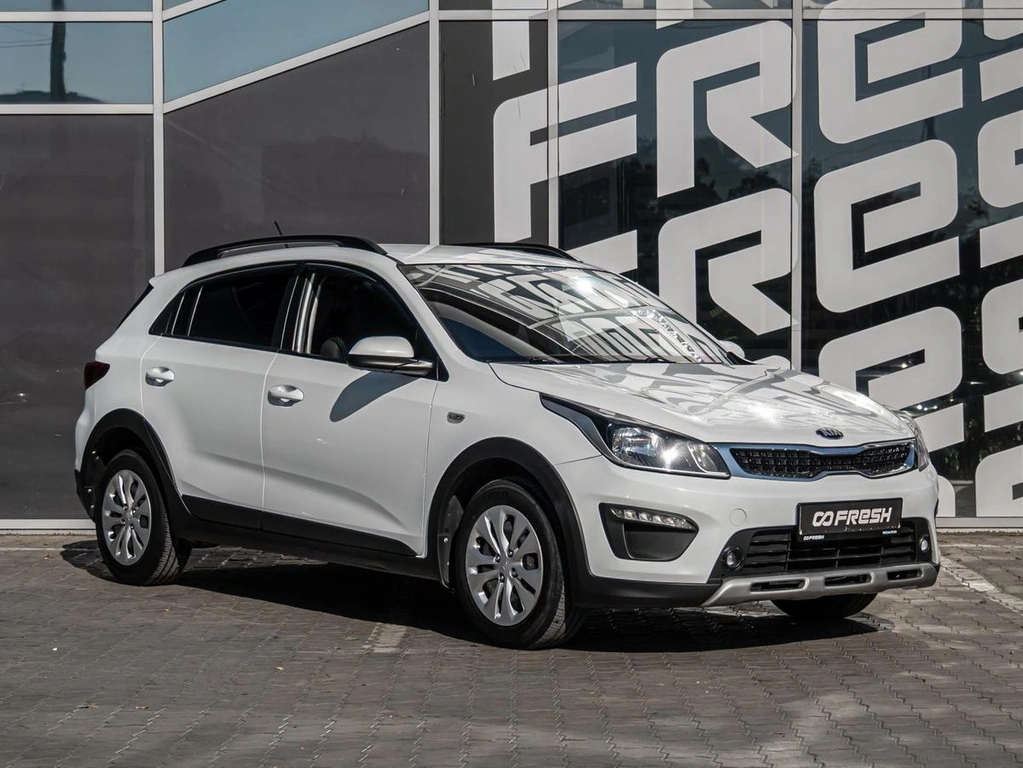Хетчбэк Kia Rio X-Line 2018 года, 1480000 рублей, Краснодар