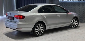 Седан Volkswagen Jetta 2017 года, 1247000 рублей, Красноярск