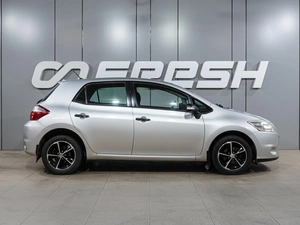 Хетчбэк Toyota Auris 2012 года, 949000 рублей, Воронеж