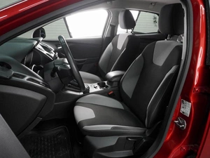 Хетчбэк Ford Focus 2013 года, 930000 рублей, Воронеж