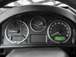 Внедорожник Land Rover Defender 2009 года, 2100000 рублей, Краснодар