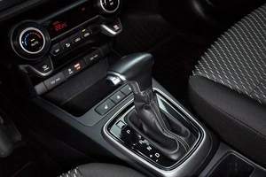 Седан Kia Rio 2019 года, 1350000 рублей, Красноярск