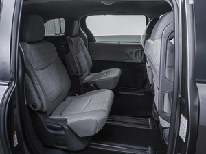 Минивэн Toyota Sienna 2021 года, 4100000 рублей, Ставрополь