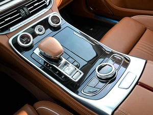 Седан Hongqi H9 2021 года, 3450000 рублей, Волгоград