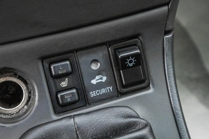 Седан Toyota Corolla 2005 года, 629000 рублей, Барнаул