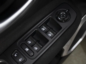 Внедорожник Jeep Renegade 2017 года, 1380000 рублей, Омск