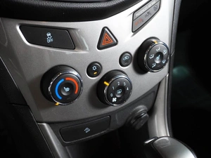 Внедорожник Chevrolet Tracker 2015 года, 1149000 рублей, Воронеж