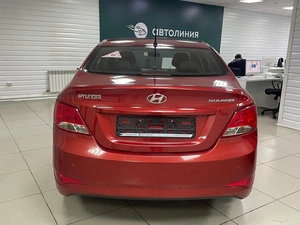 Седан Hyundai Solaris 2014 года, 1009000 рублей, Ачинск