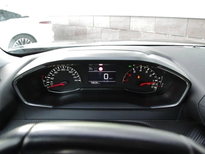 Внедорожник Peugeot 2008 2021 года, 1890000 рублей, Владимир