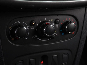 Седан Renault Logan 2020 года, 749000 рублей, Воронеж