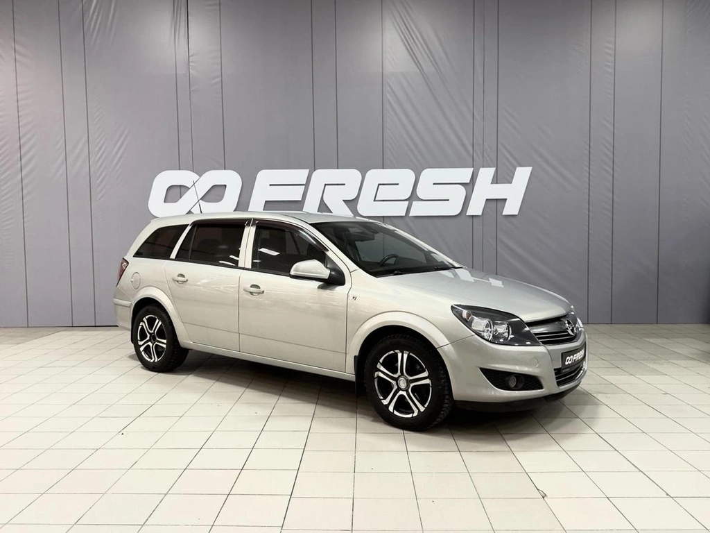 Универсал Opel Astra 2011 года, 649000 рублей, Нижневартовск