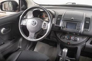 Хетчбэк Nissan Note 2010 года, 739000 рублей, Томск