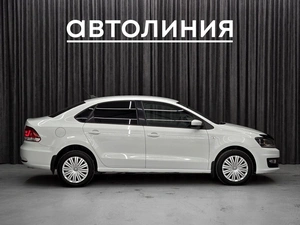 Седан Volkswagen Polo 2017 года, 1040000 рублей, Красноярск