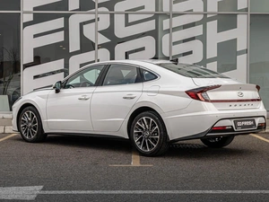 Седан Hyundai Sonata 2023 года, 2940000 рублей, Краснодар
