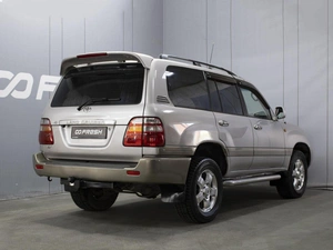 Внедорожник Toyota Land Cruiser 2002 года, 1990000 рублей, Омск
