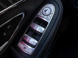Седан Mercedes-benz C-класс 2017 года, 2470000 рублей, Краснодар