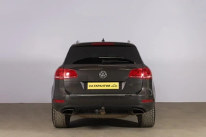 Внедорожник Volkswagen Touareg 2010 года, 1949000 рублей, Новосибирск