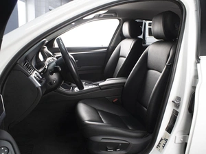 Седан BMW 5 серия 2013 года, 1750000 рублей, Омск