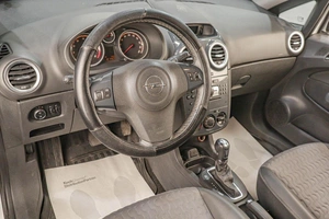 Хетчбэк Opel Corsa 2012 года, 699000 рублей, Челябинск