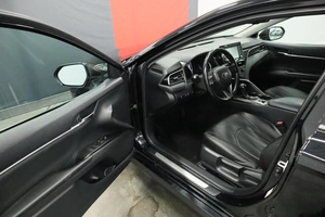 Седан Toyota Camry 2021 года, 2990000 рублей, Курск
