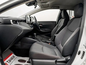 Седан Toyota Corolla 2019 года, 1700000 рублей, Красноярск