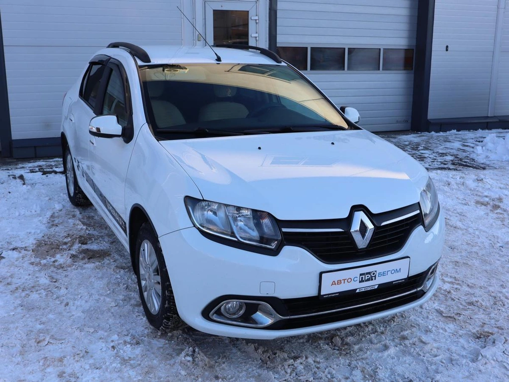 Седан Renault Logan 2014 года, 840000 рублей, Железногорск