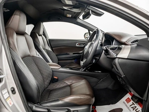 Внедорожник Toyota C-HR 2017 года, 1899000 рублей, Красноярск