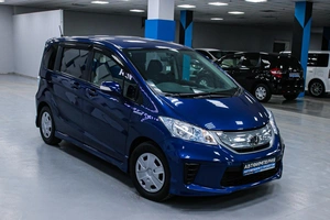 Минивэн Honda Freed 2011 года, 998000 рублей, Солонцы