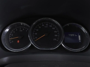 Хетчбэк Renault Sandero 2015 года, 990000 рублей, Ростов-на-Дону