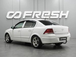 Седан Opel Astra 2010 года, 574000 рублей, Воронеж