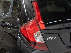 Хетчбэк Honda Fit 2018 года, 1230000 рублей, Красноярск