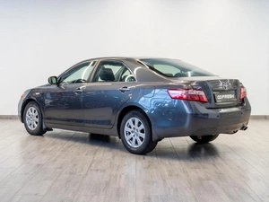 Седан Toyota Camry 2007 года, 1049000 рублей, Саратов