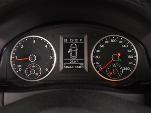 Внедорожник Volkswagen Tiguan 2013 года, 1579000 рублей, Воронеж