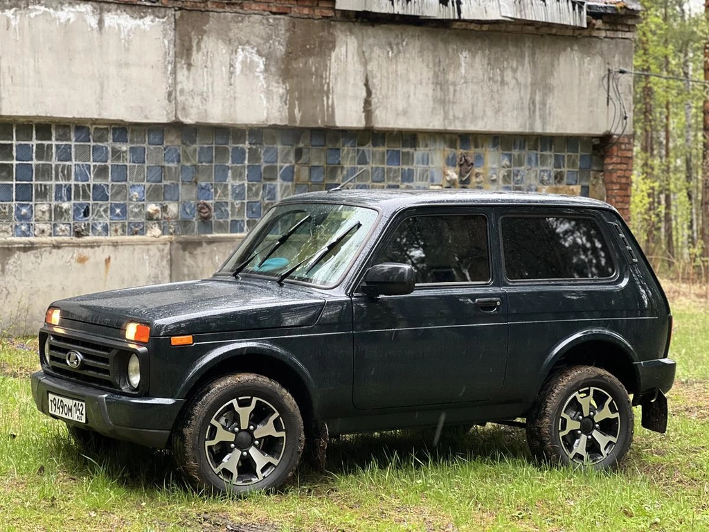 Внедорожник ВАЗ (LADA) Niva Legend 2024 года, 880000 рублей, Красноярск