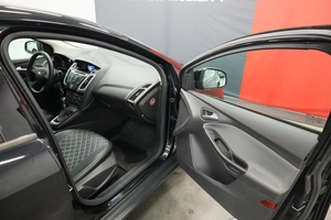 Хэтчбек Ford Focus 2012 года, 910000 рублей, Курск