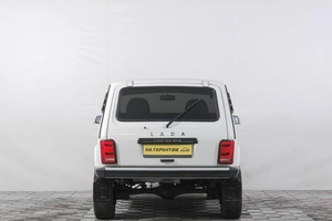 Внедорожник ВАЗ (LADA) 4x4 (Нива) 2015 года, 749000 рублей, Кемерово