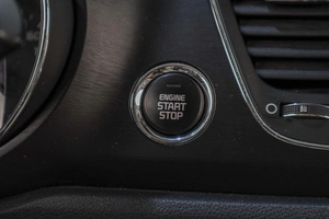 Минивэн Kia Carnival 2019 года, 2899000 рублей, Челябинск