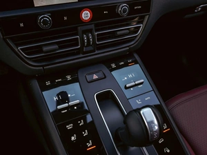 Внедорожник Porsche Macan 2023 года, 8490000 рублей, Краснодар