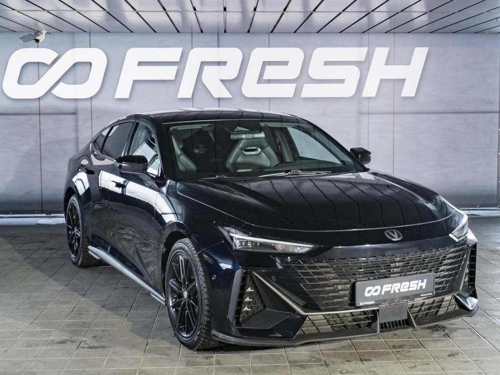 Лифтбек Changan UNI-V 2023 года, 1950000 рублей, Санкт-Петербург