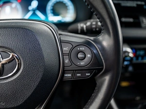Внедорожник Toyota RAV4 2024 года, 5300000 рублей, Красноярск