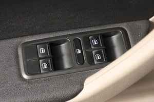 Внедорожник Skoda Yeti 2012 года, 999000 рублей, Новосибирск
