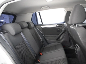 Хетчбэк Volkswagen Golf 2011 года, 790000 рублей, Омск