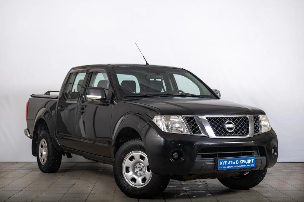 Пикап Nissan Navara 2010 года, 979000 рублей, Томск