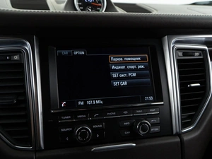 Внедорожник Porsche Macan Turbo 2014 года, 2877077 рублей, Москва